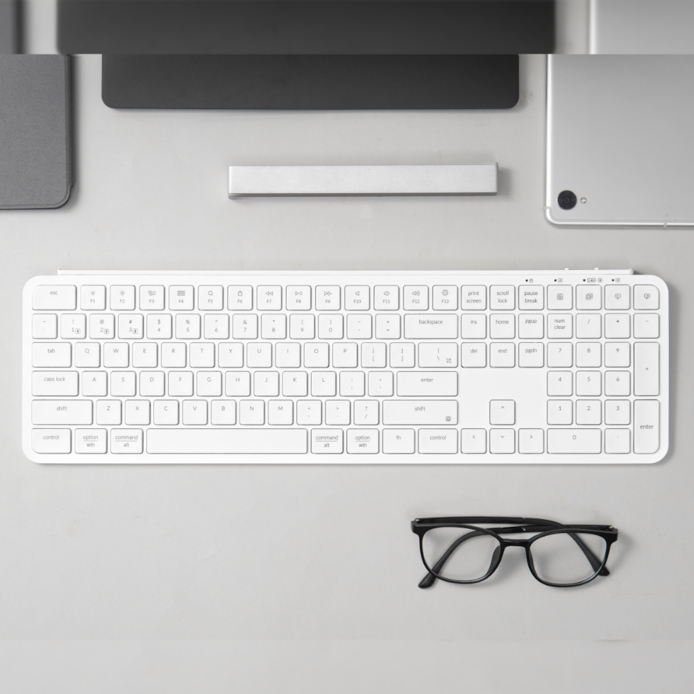 B6P-K8_wr_05a.jpg Keychron B6 Pro Ultra-Slim 100% Wireless Keyboard – Ivory White