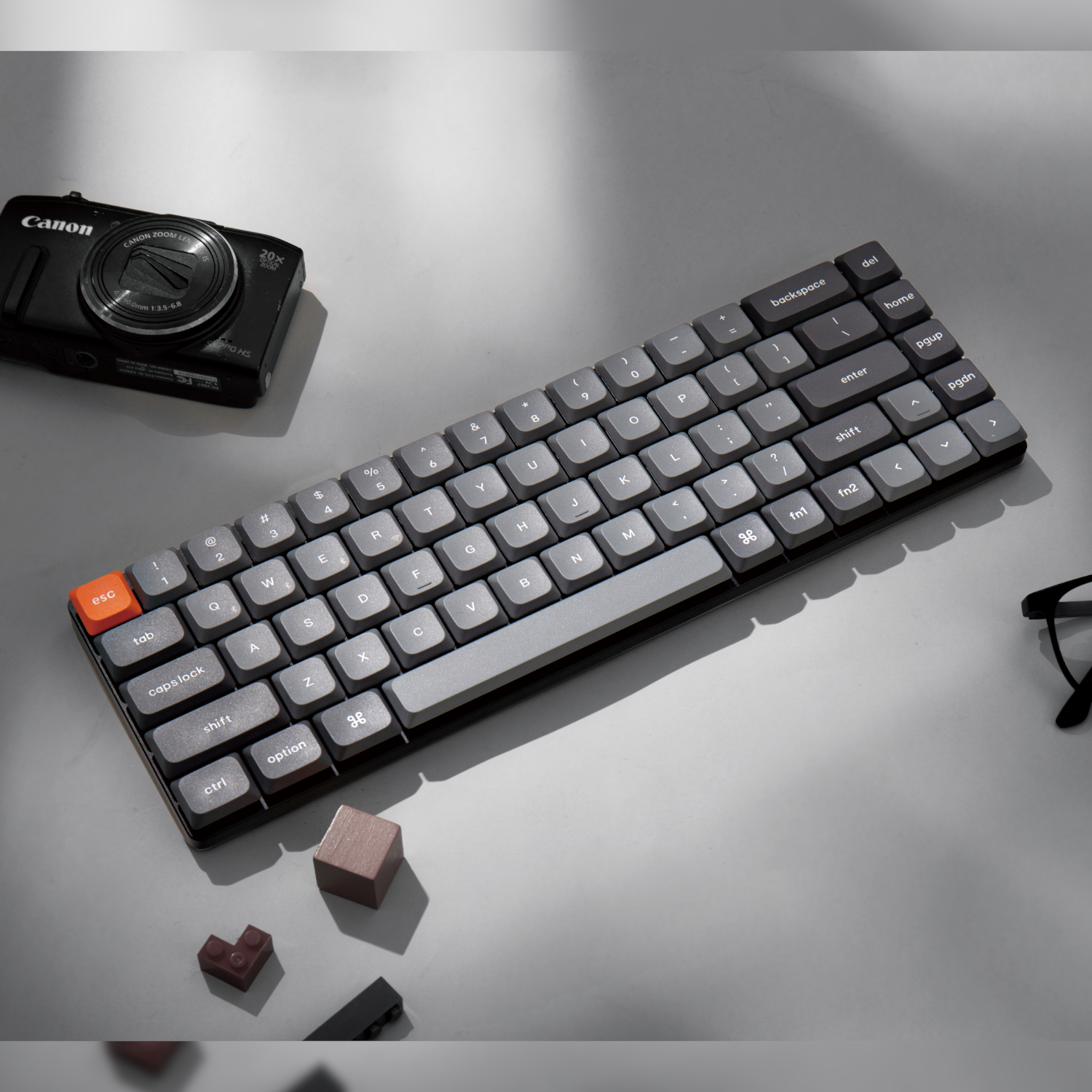 Keychron_K7M-H1_wr_04a.jpg Keychron K7 Max QMK/VIA 65% Wireless Custom Mechanical Keyboard | RED Switches
